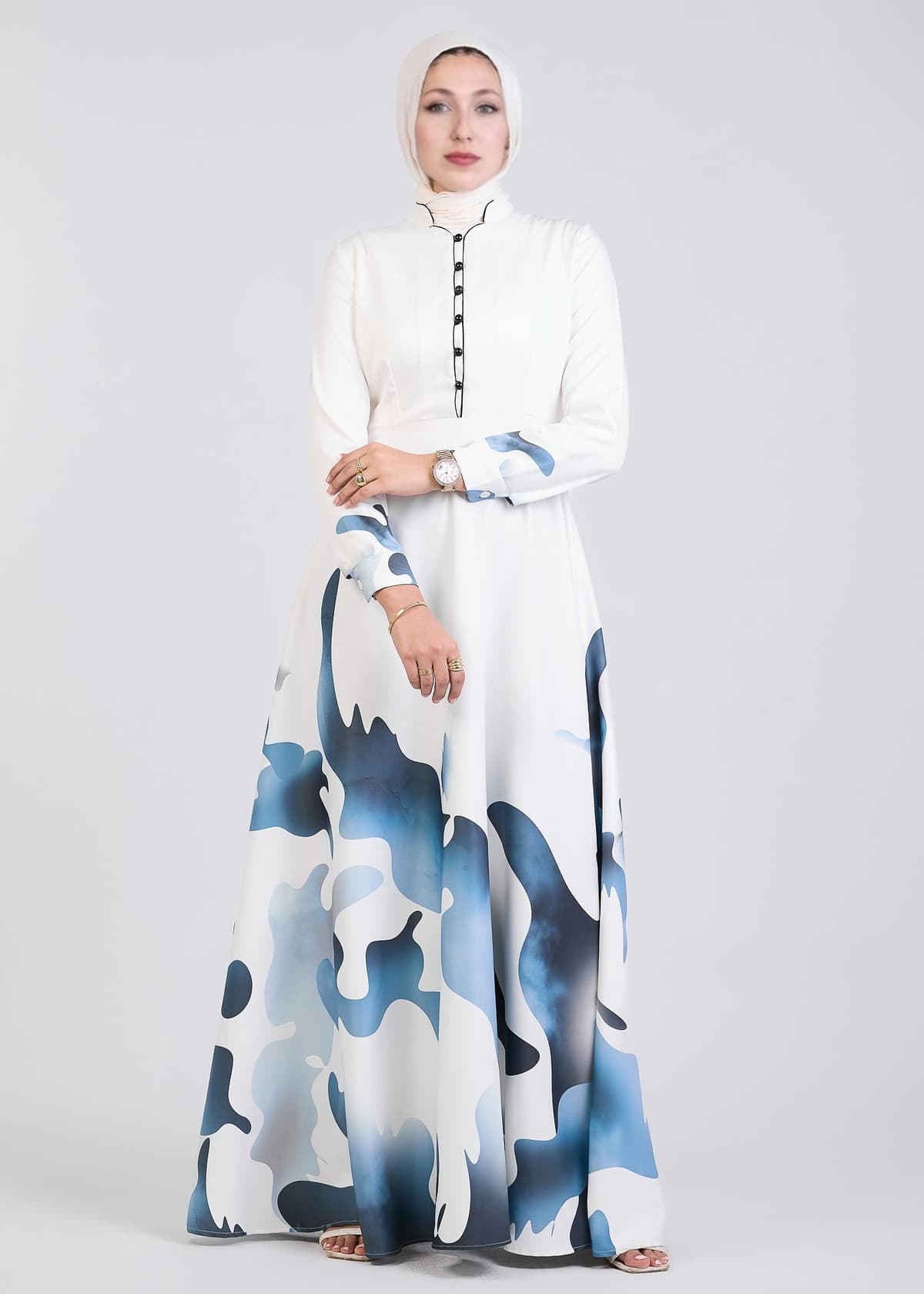 Flowing skirt of Azure Wave Abstract Crepe Maxi Dress