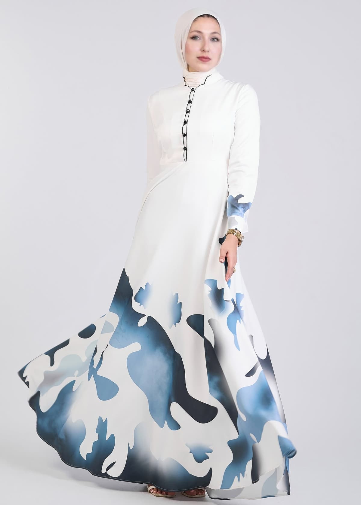 Button detailing on Azure Wave Abstract Crepe Maxi Dress