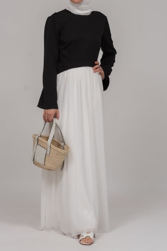 Voglia contrast dress with black solid top and white chiffon skirt