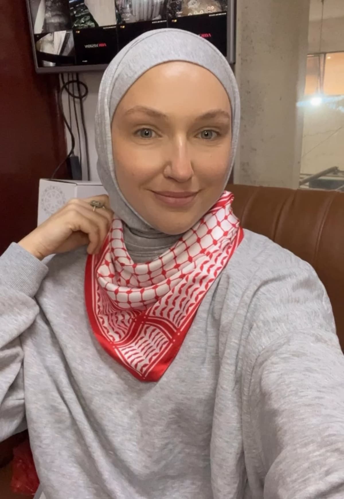 Red Keffiyeh neck square scarf Halstuch Shemagh