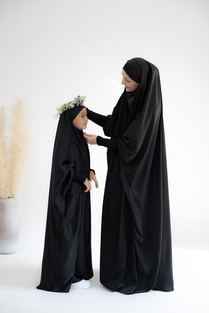 Gretaah prayer gown in khimar style with ribbed sleeve and lace cuff in Black