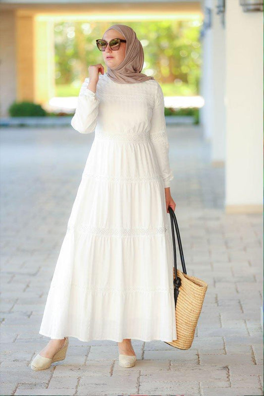 The Versatility and Elegance of Maxi Dresses - ANNAH HARIRI