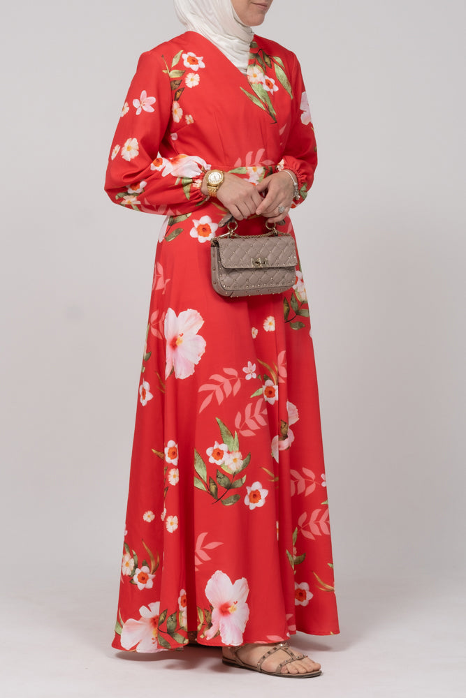 Sandalwood dress in bold floral print with v-neck elasticated sleeves zipper fastening