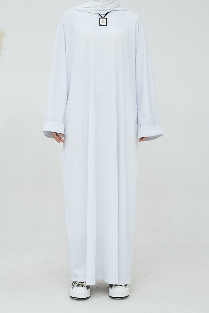 Oversized Everyday Abaya dress with pockets and cuffed sleeves in white color