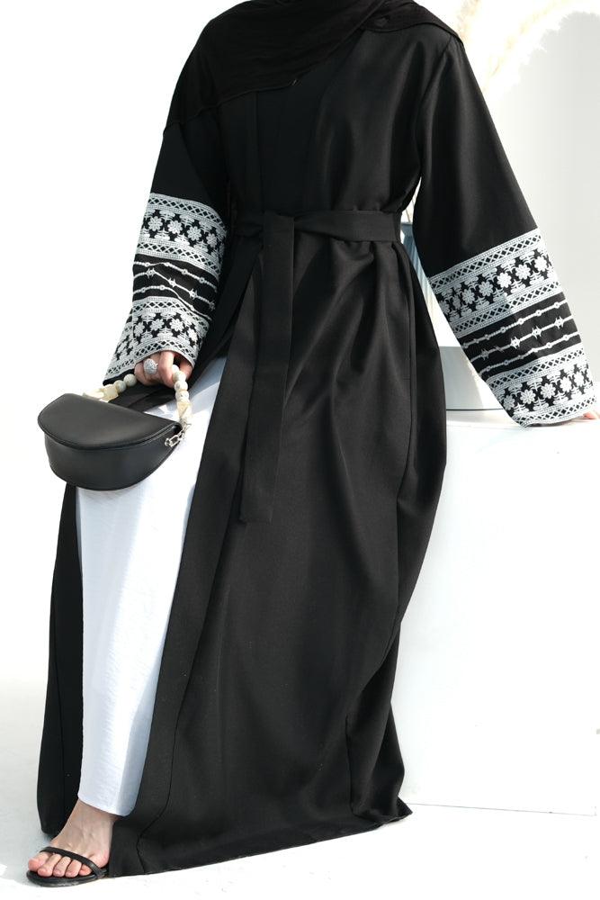 Tatreez Inspired Simple Embroidered Thobe Abaya caftan Dress in BlackColor - ANNAH HARIRI
