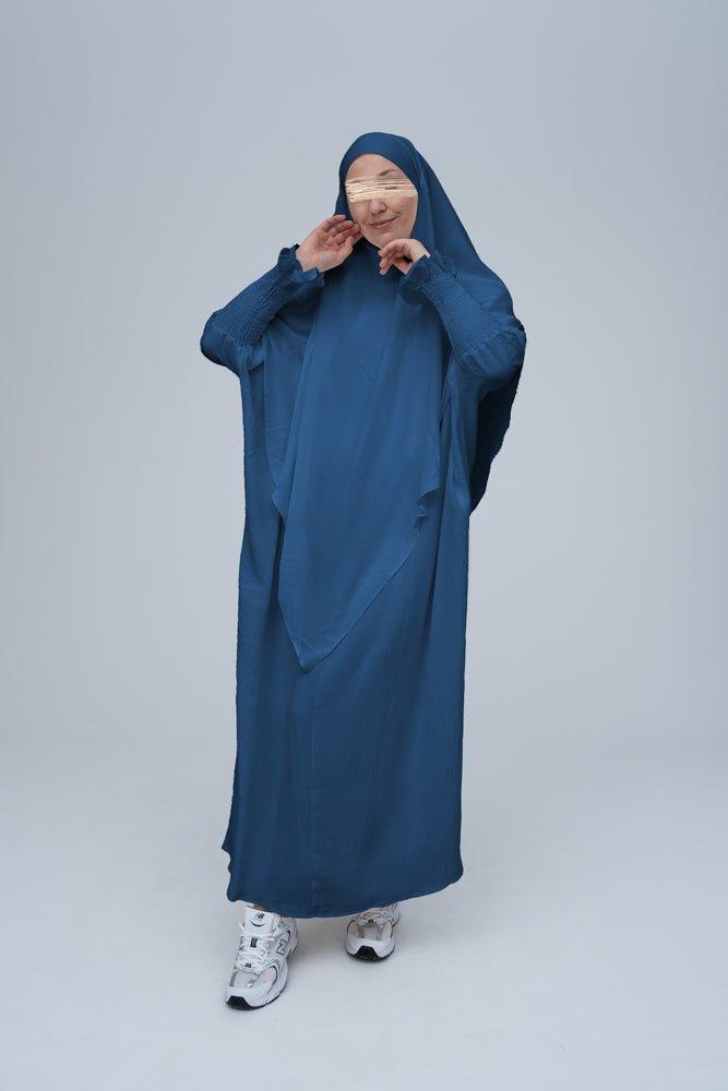Blue Pristine prayer gown for Omrah or prayer - ANNAH HARIRI
