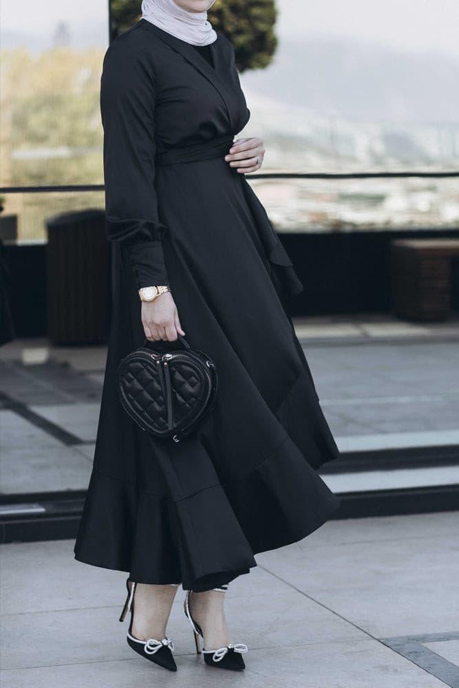 Emel satin wrap tunic with long sleeve in black - ANNAH HARIRI