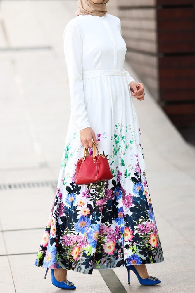 Laska maxi dress with front button fastening and flower print - ANNAH HARIRI