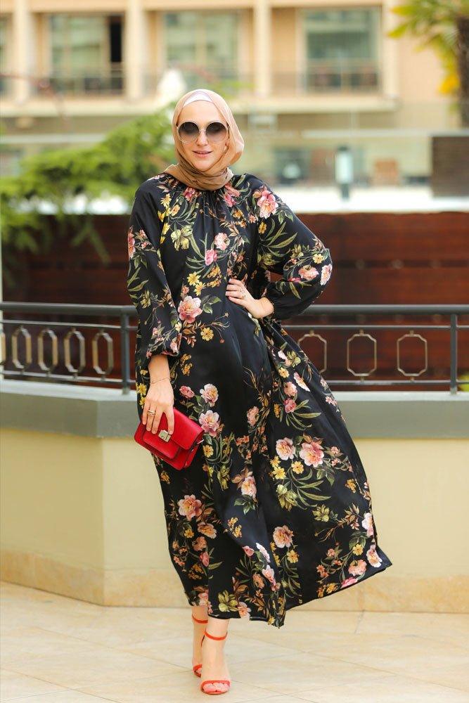 Loose Modest Dress - ANNAH HARIRI