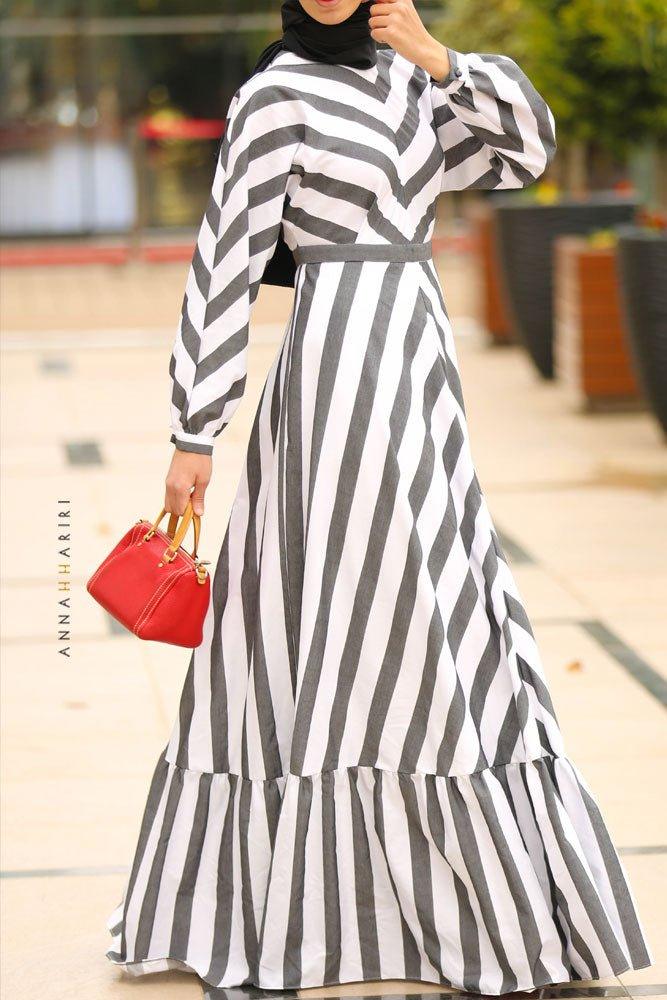 Monochrome Modest Dress - ANNAH HARIRI