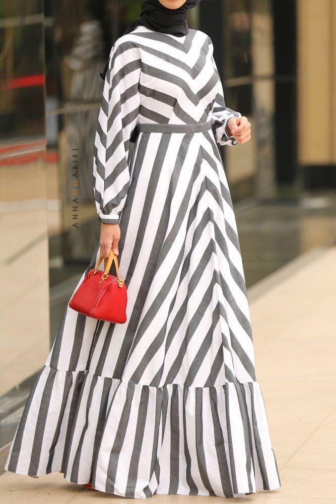 Monochrome Modest Dress - ANNAH HARIRI