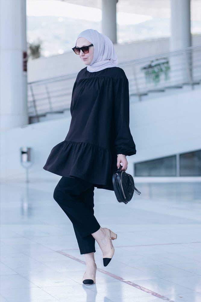 Safaa modest balloon shape tunic with long sleeve in cotton black - ANNAH HARIRI