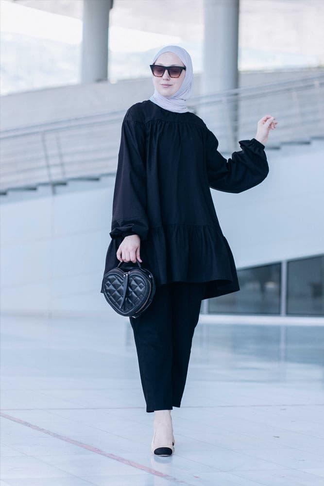Safaa modest balloon shape tunic with long sleeve in cotton black - ANNAH HARIRI