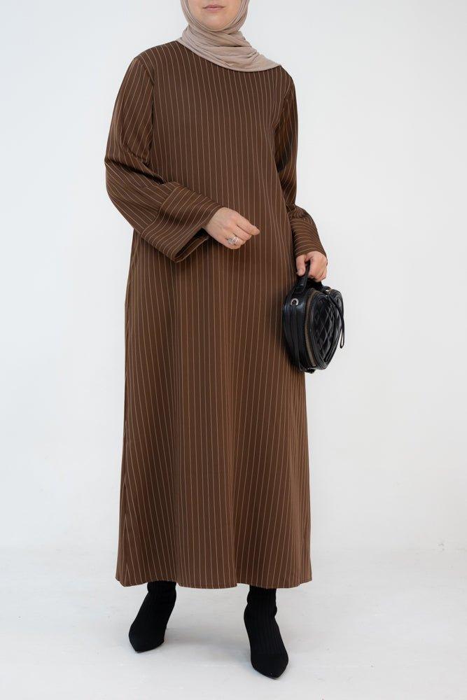 Stripes maxi dress of pencil cut with a detachable belt and pockets in brown - ANNAH HARIRI