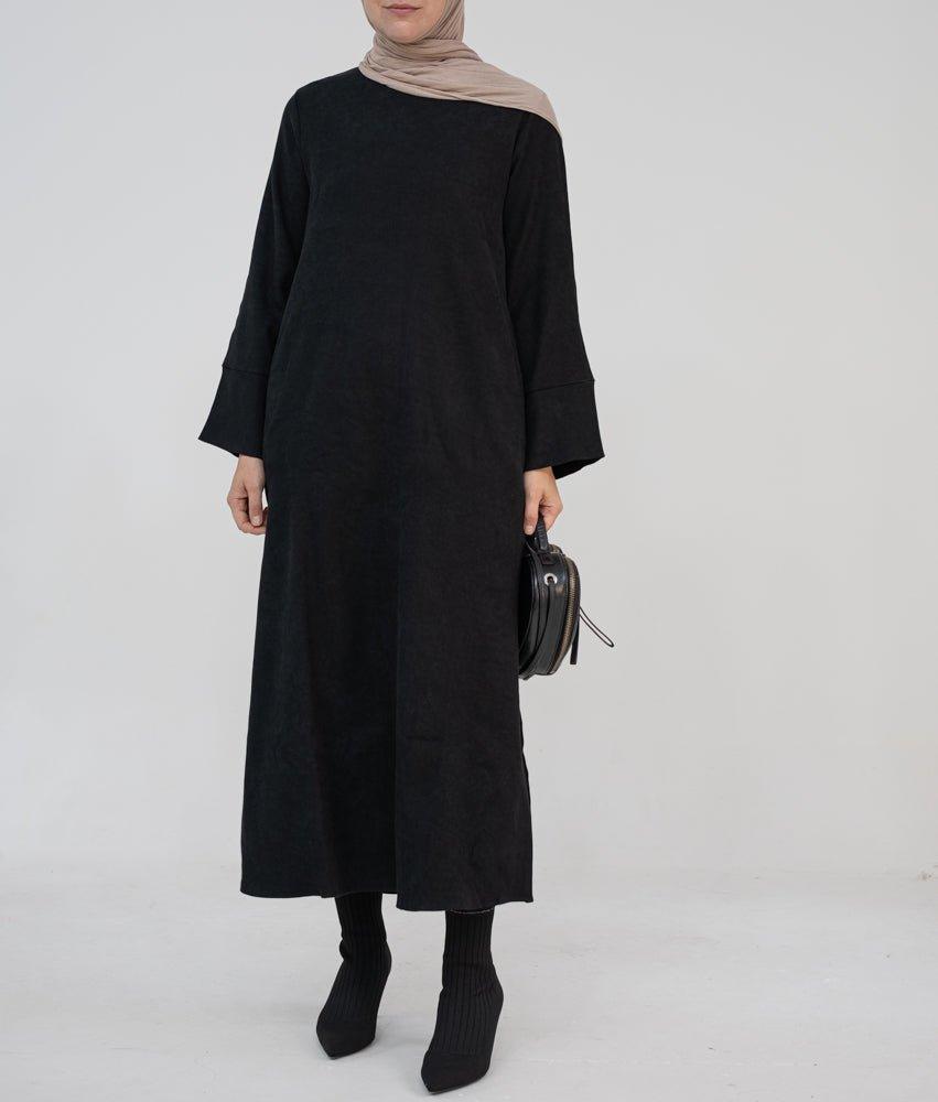 Veiled winter maxi sweatshirt style abaya in black - ANNAH HARIRI