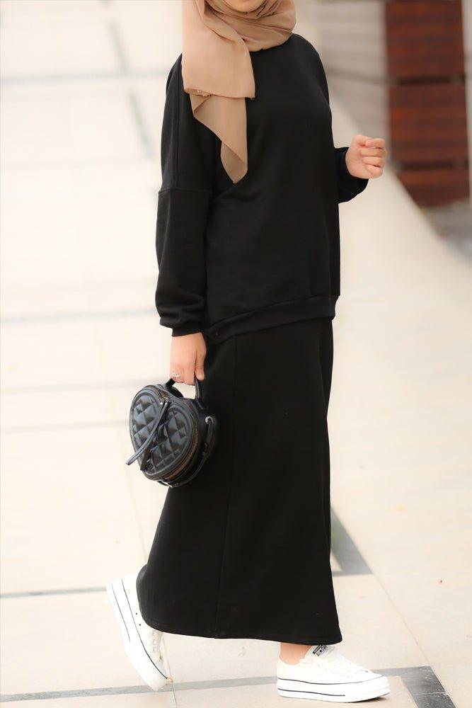 Yvon Oversized raglan-sleeve sweater set with maxi pencil skirt in black - ANNAH HARIRI