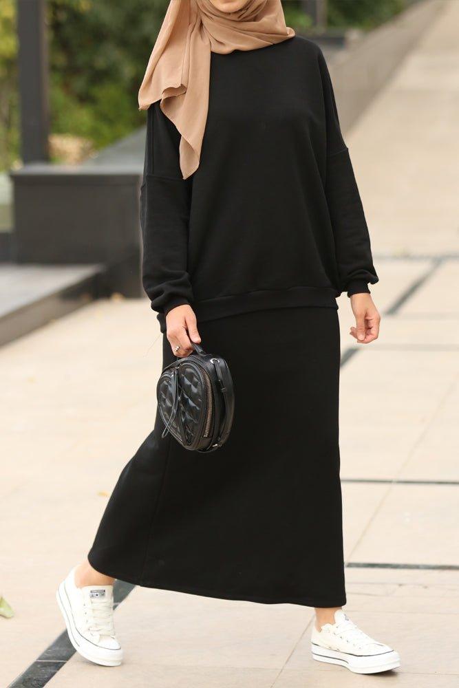 Yvon Oversized raglan-sleeve sweater set with maxi pencil skirt in black - ANNAH HARIRI