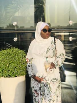 Customer photo from Zainab A.