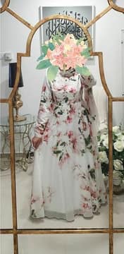 Customer photo from Zainab Y.