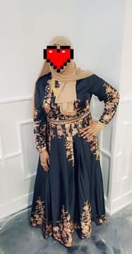 Customer photo from AMINA S.