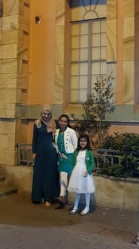 Customer photo from Amna A.
