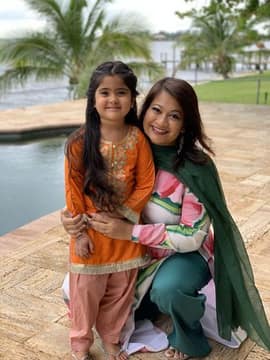 Customer photo from Samina A.