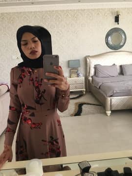 Customer photo from Amina a.