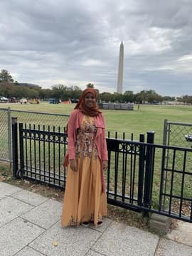 Customer photo from Djalikatou B.