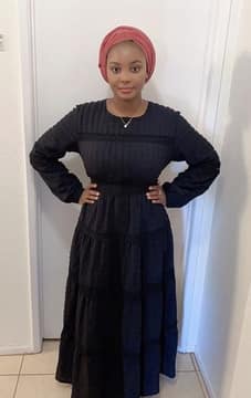 Customer photo from Khadija Y.