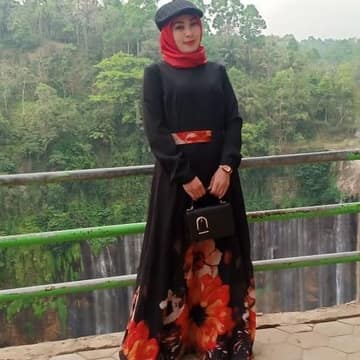 Customer photo from Nyakti M.