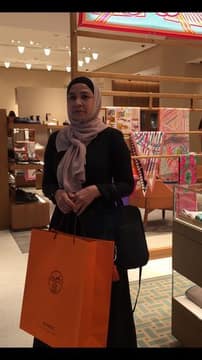 Customer photo from roshidah r.