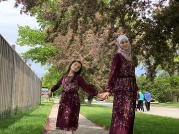 Customer photo from Hania D.